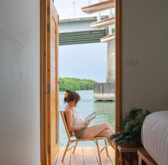 Klaeng District Villa | Water villa rayong