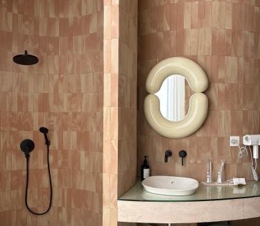 Saen Suk Villa | PORTRAIT Bangsaen - Boutique Beachfront Pool Villa