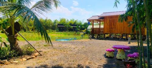 Kanchanadit House | ตาเล็ก ฟาร์มสเตย์