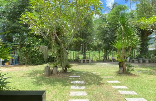 Ko Lanta Hostel | Baan Longhaad