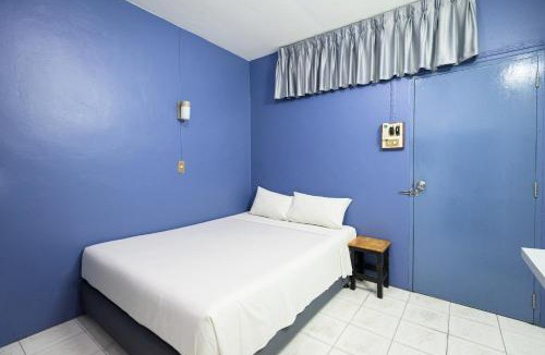 Khlang Hotel | โรงแรม วี เฮาส์ ณ คอน