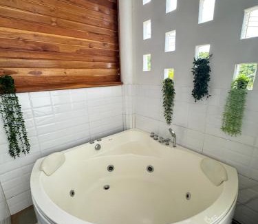 Koh Lan Resort | Jingle Bells Resort Kohlarn