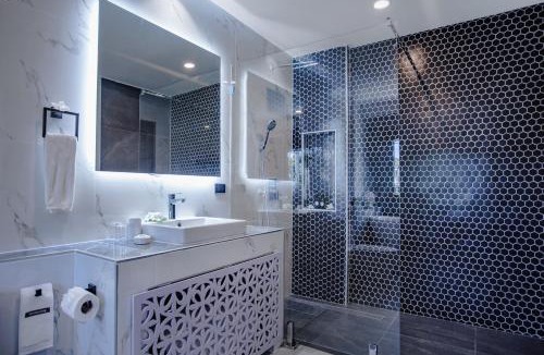 Krabi Villa | Baan Santhiya Private Pool Villas - Hotel style service with Free Tuk Tuk