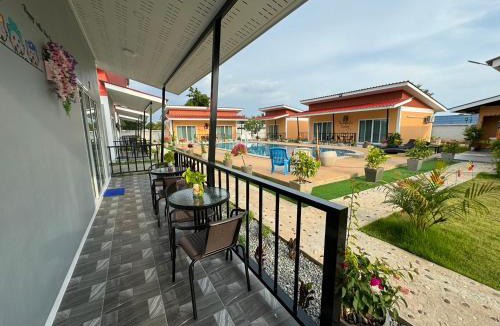 Wichit Hotel | พัชรี รีสอร์ท ภูเก็ต Patcharee Resort Phuket