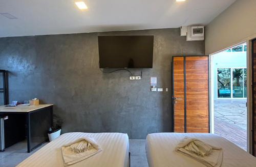 Nong Kha Yang Resort | Uthaithani Resort