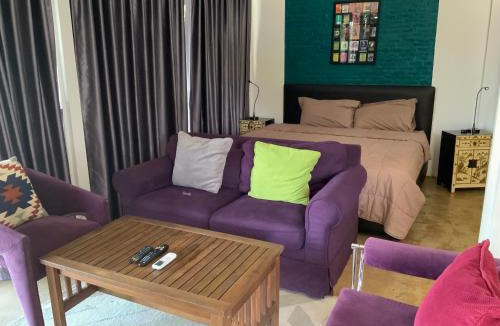 Kosum Phisai House | Morocco Blue cafe by Chilong River Farm Resort