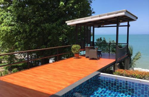 Siray House | Koh Sirey Beachfront Pool Villa