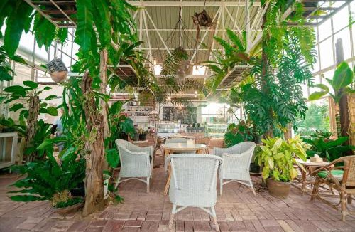 Pak Khlong Resort | ภูผาหน้าเล PhuPha-NaLay Cafe'n Camping