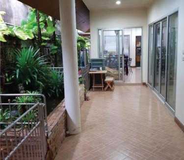 Nuea Khlong House | Pakin house