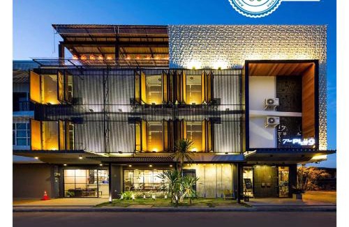 Khlang Hotel | The Plug Hotel