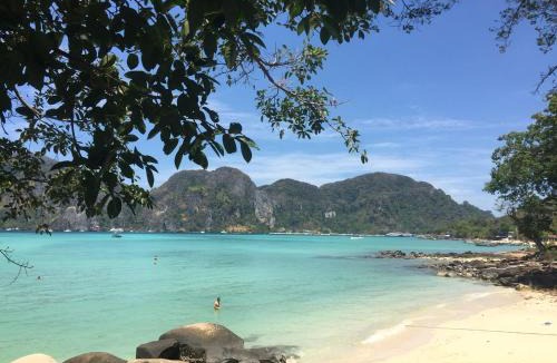 Ko Phi Phi Resort | Bayview Resort Phi Phi Island - Beach Front Resort