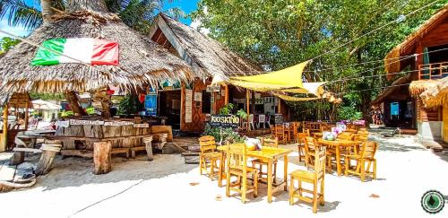 Satun Hotel | Forra Pattaya Sea View Bungalow