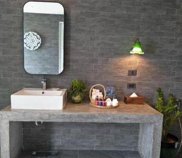 Thap Sakae Resort | Tungtong Beach Villas