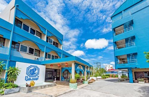 Talat Nuea Hotel | Pure Phuket Residence