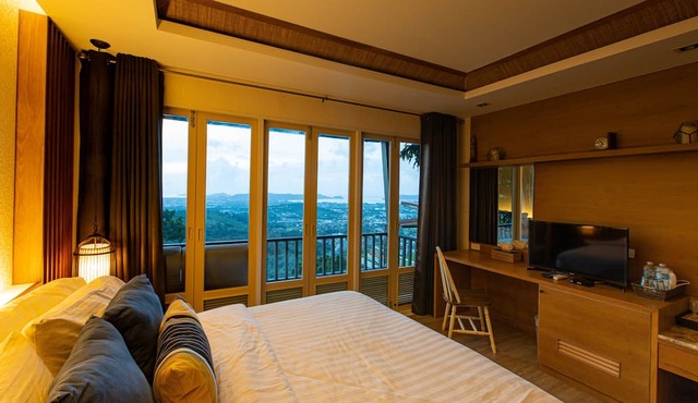 Phuket View Coffee and Resort