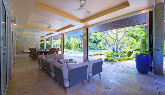 6BR Luxury Tropical Pool Villa PH125
