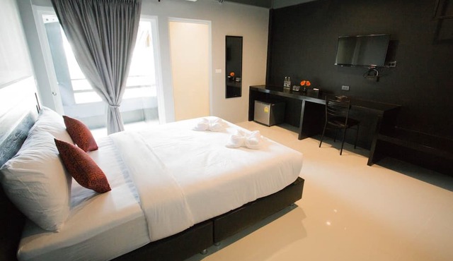 B-Black Hotel Chonburi