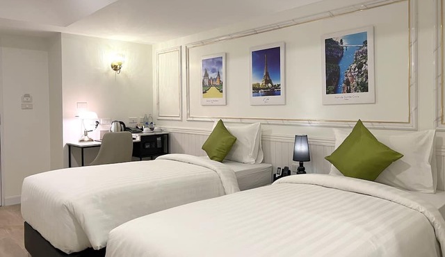 Travelier Hostel