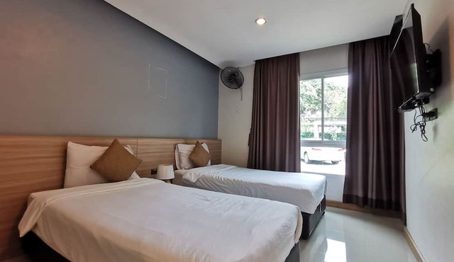 Smile Resort Sriracha
