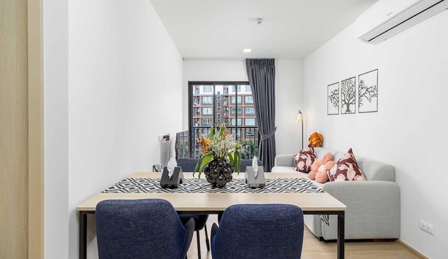 2BR Condo Pool and Full Gym C262