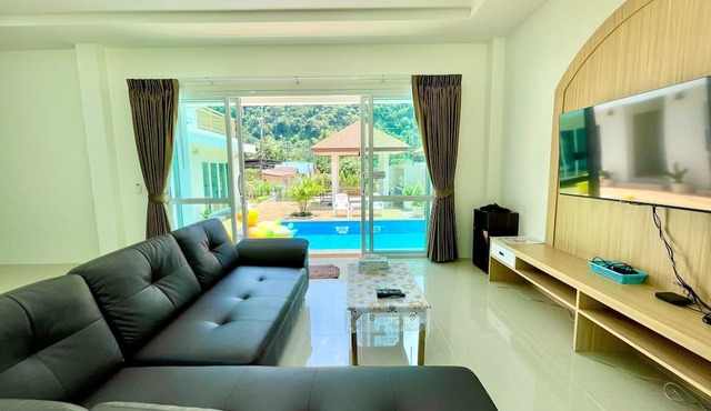 Le poulet poolvilla khanom