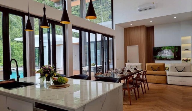 Red Cheek Mountain Villa