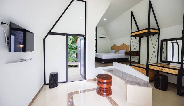Sabai Hotel Lopburi in Tha Wung
