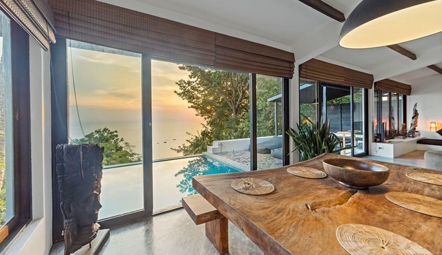 Lunar Villas Koh Tao - Luxury Pool Villa