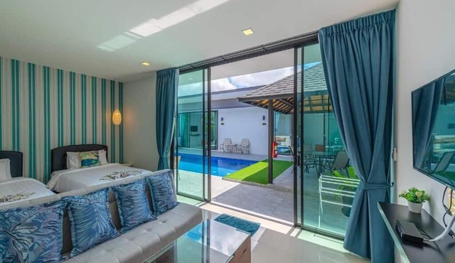 Lespalm Resort by Vacayandco