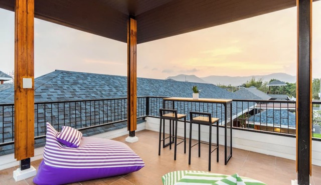 Orange Private Pool Villa, Near Cham Am Beach