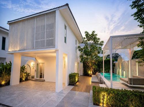 THE RUX Pool Villa S8