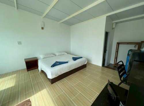 Naiharn On The Rock Resort Phuket