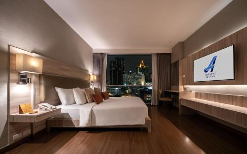 Adelphi Suites Bangkok