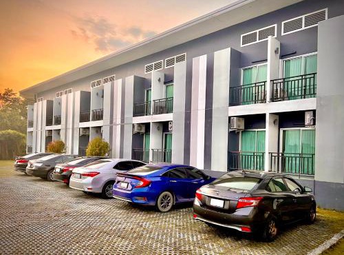 B3 Hotel
