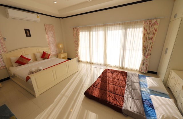 Thiva Pool Villa Hua Hin